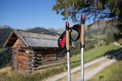Nordic walking on the sunny plateau | © Serfaus-Fiss-Ladis Marketing GmbH – Andreas Kirschner