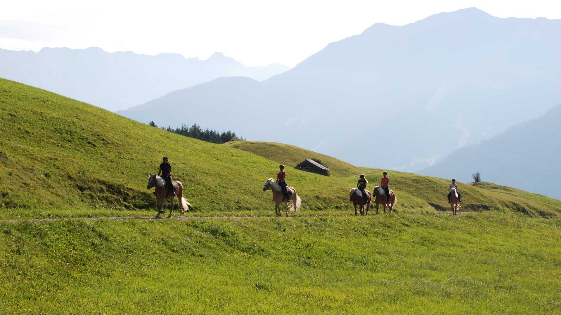 04_gut_darrehof_serfaus_ausritt_sommer