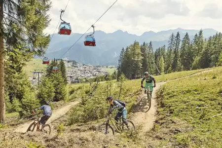 01_hotel-darrehof_biketouren.webp