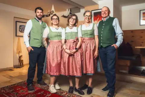 02_hotel-darrehof_familie-greiter.webp