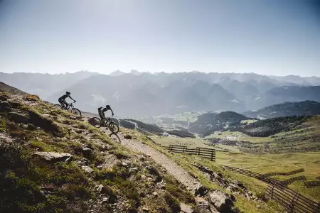 02_hotel-darrehof_biketouren.webp